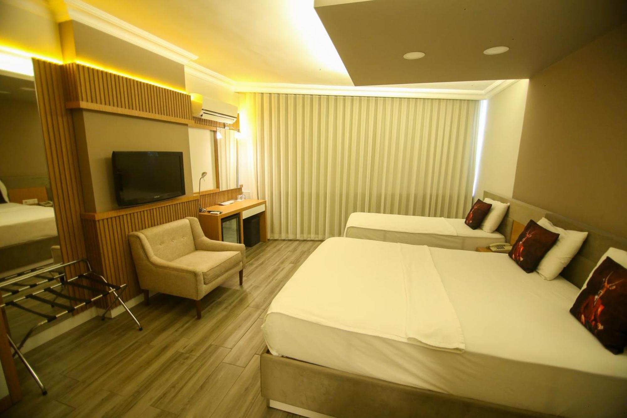אנטליה Cevik Palace Hotel מראה חיצוני תמונה