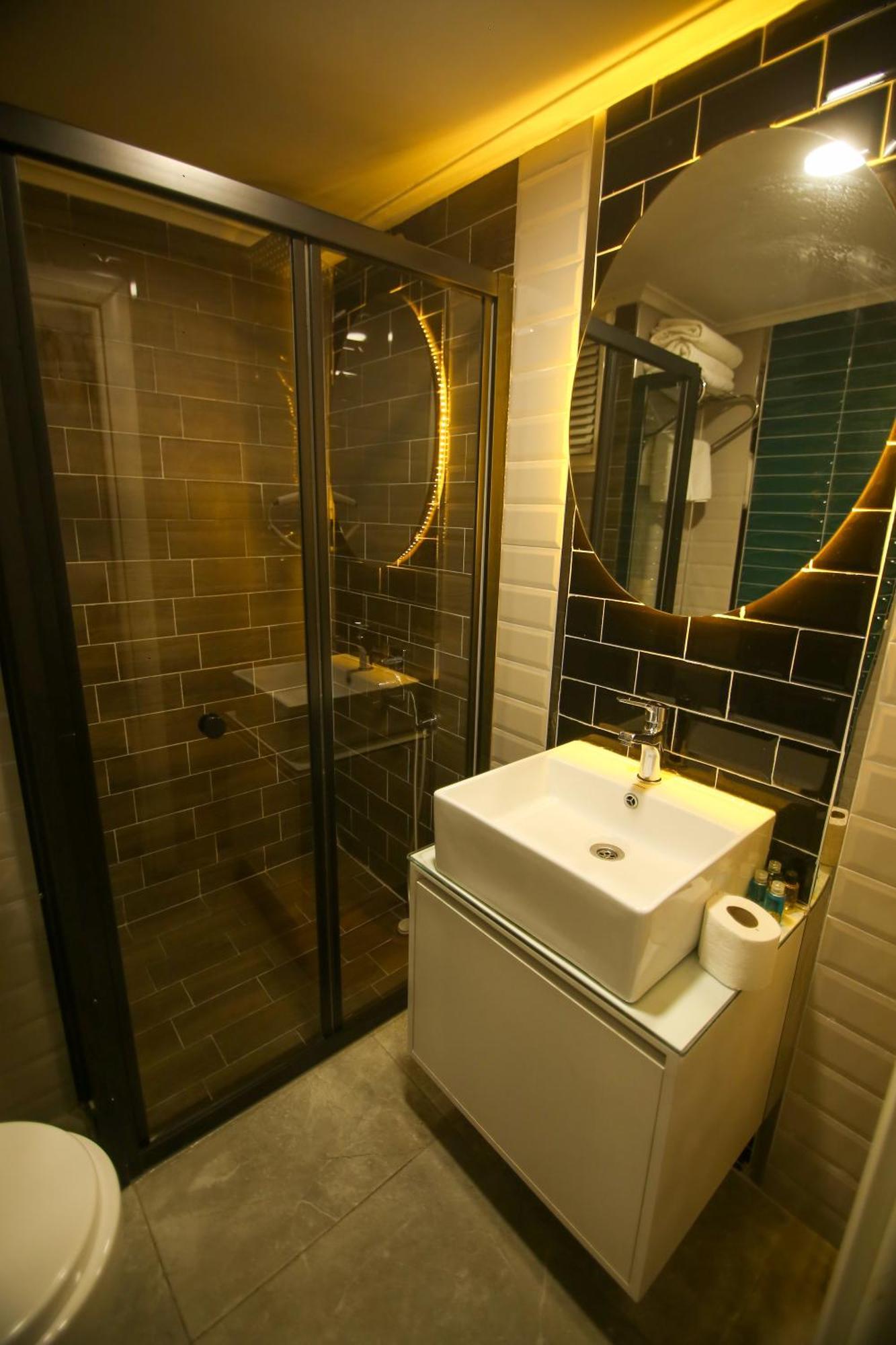 אנטליה Cevik Palace Hotel מראה חיצוני תמונה