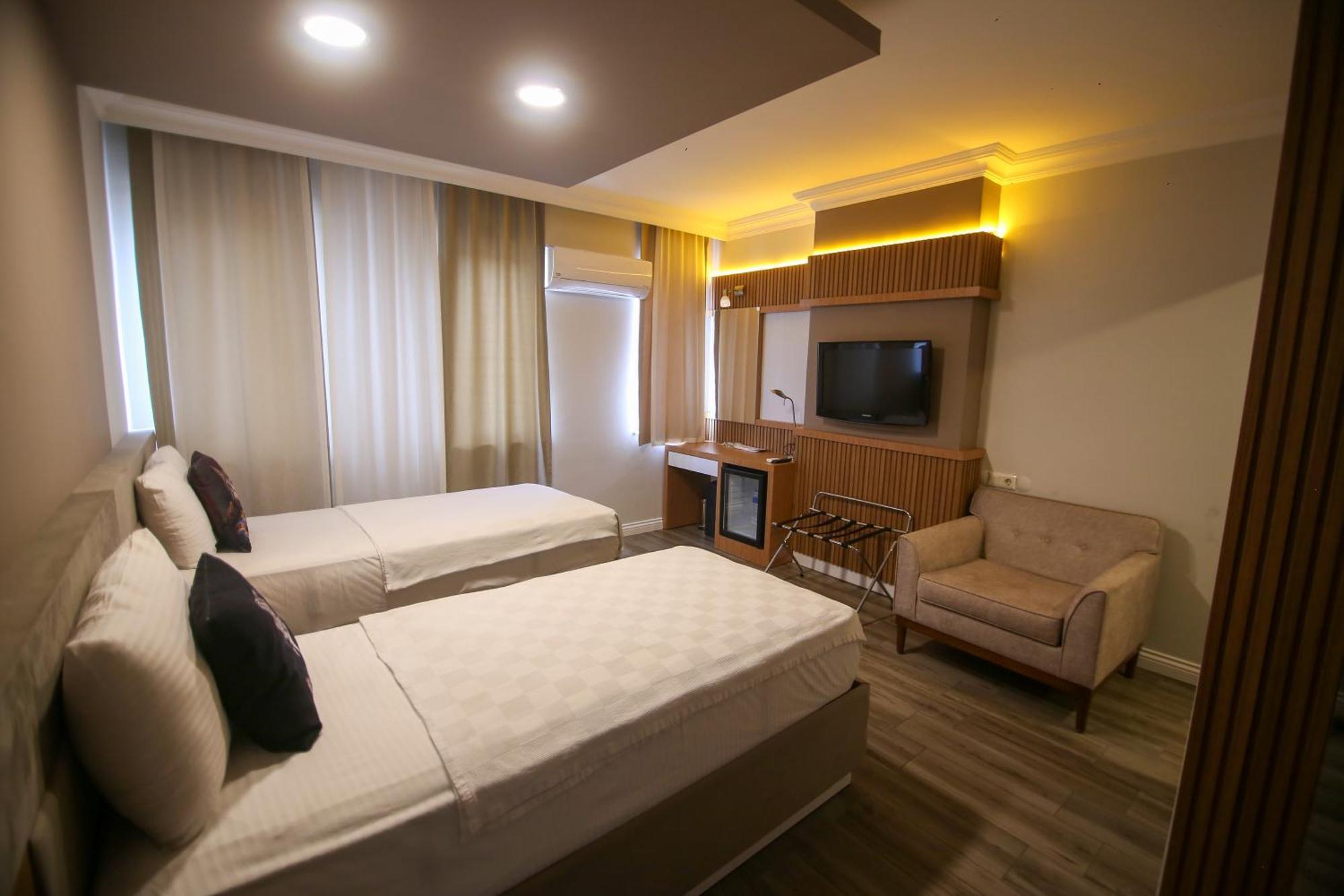 אנטליה Cevik Palace Hotel מראה חיצוני תמונה
