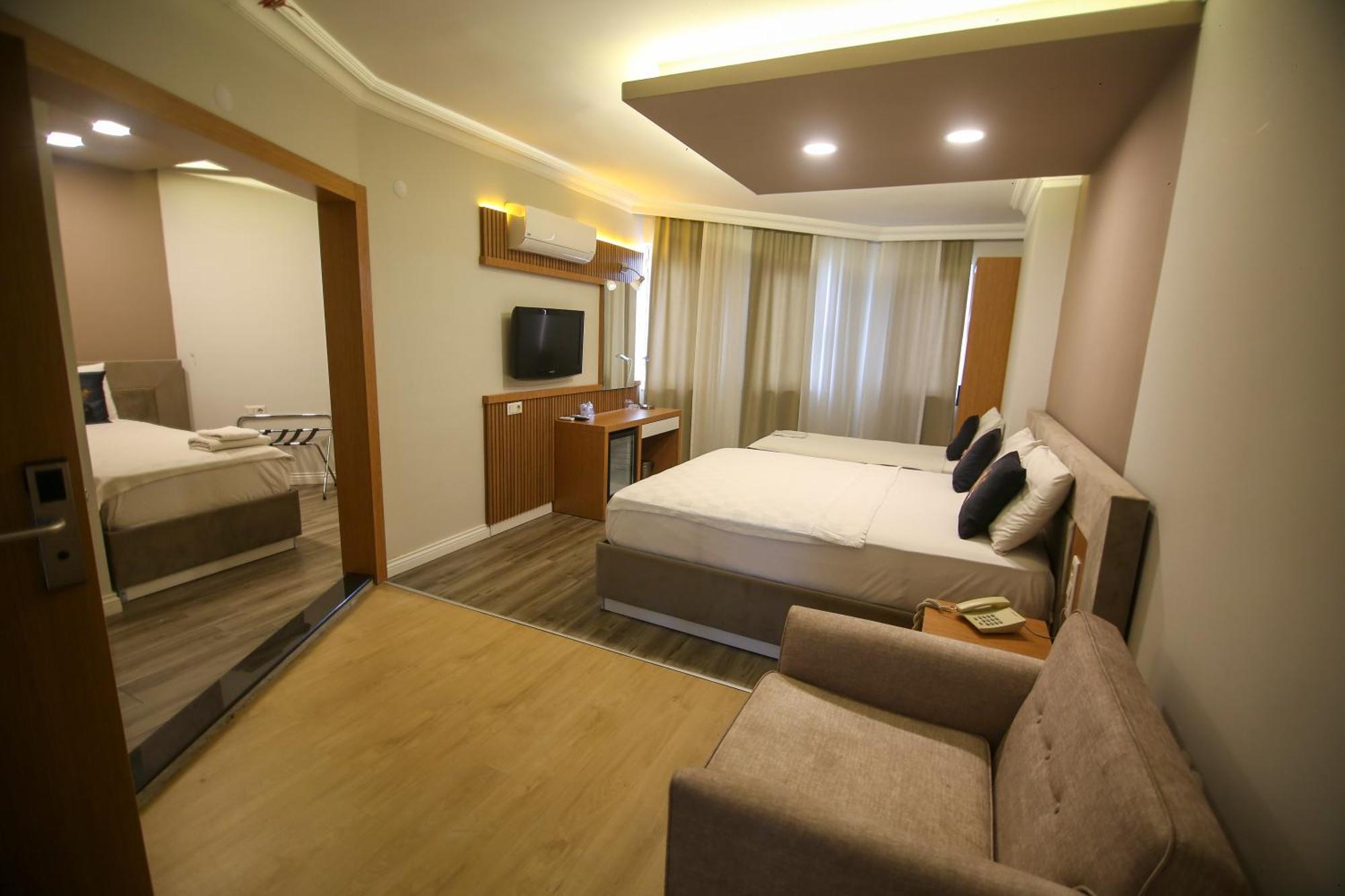 אנטליה Cevik Palace Hotel מראה חיצוני תמונה