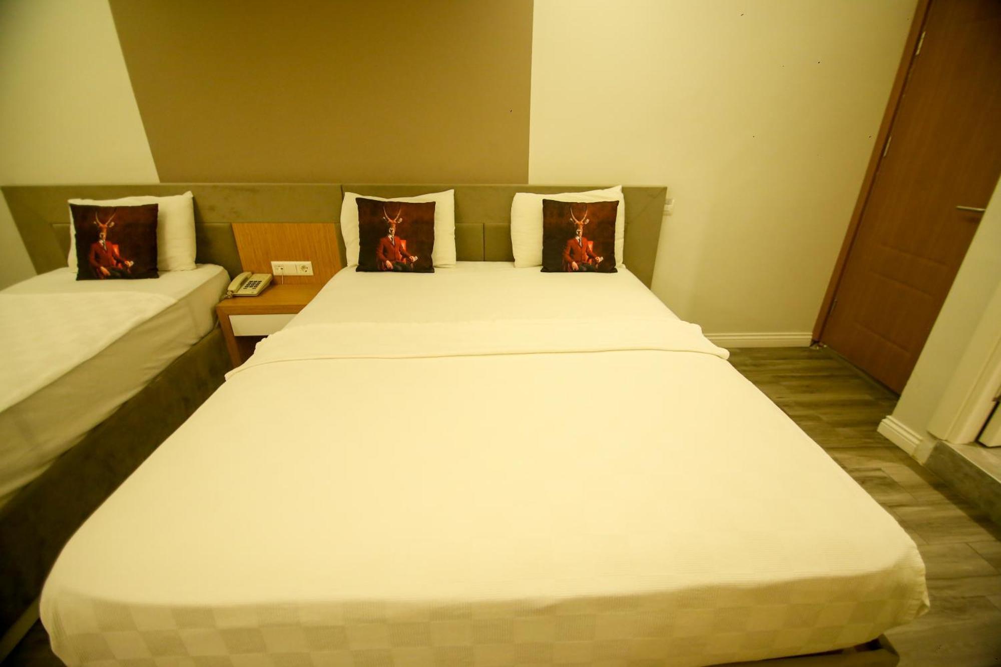 אנטליה Cevik Palace Hotel מראה חיצוני תמונה