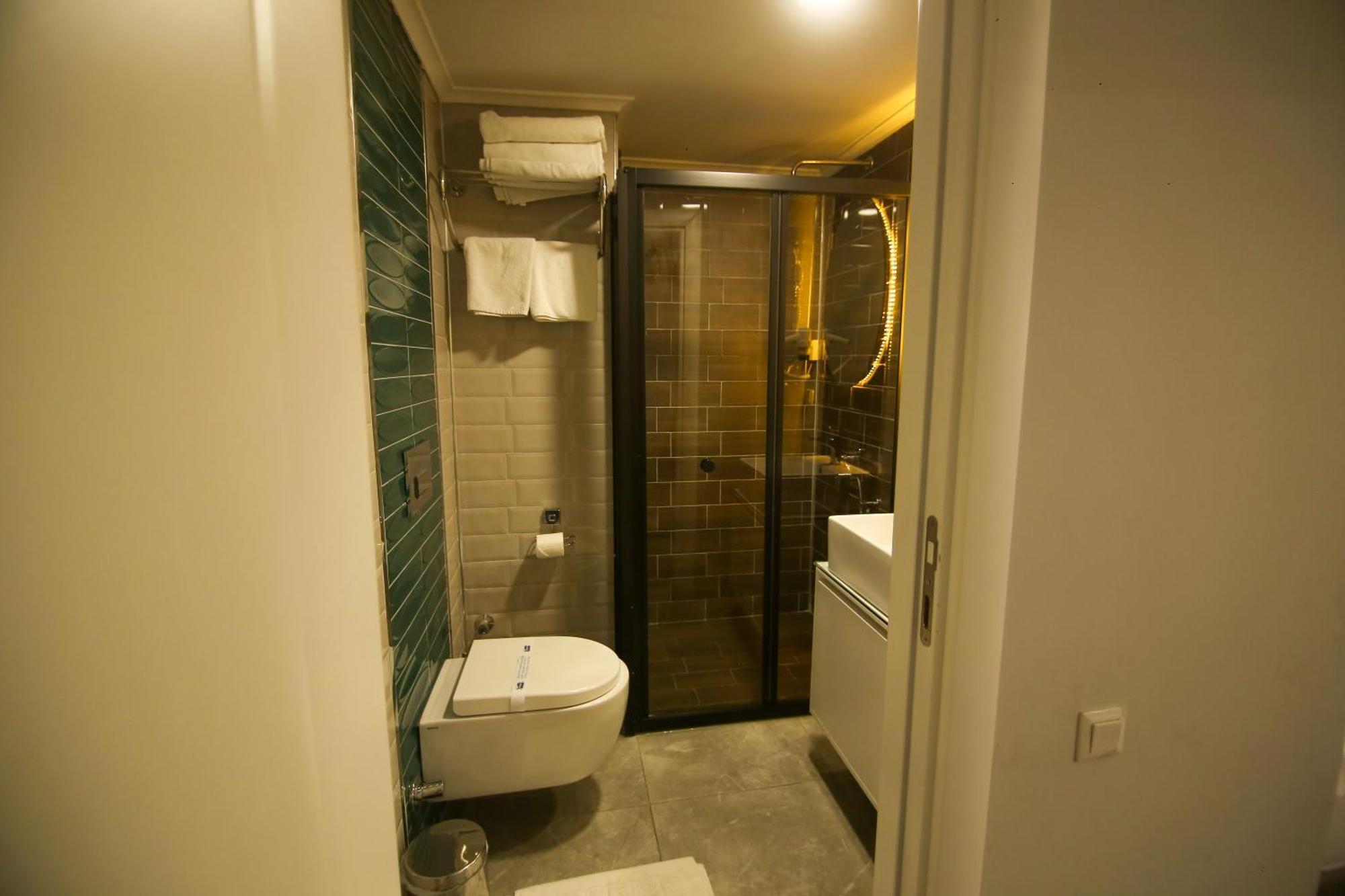 אנטליה Cevik Palace Hotel מראה חיצוני תמונה