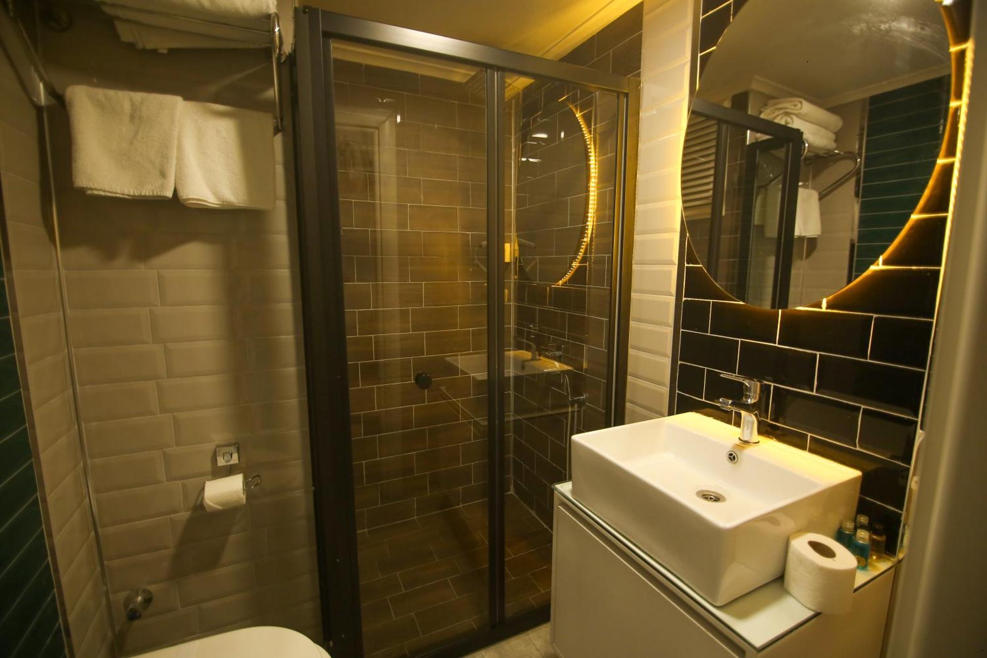 אנטליה Cevik Palace Hotel מראה חיצוני תמונה