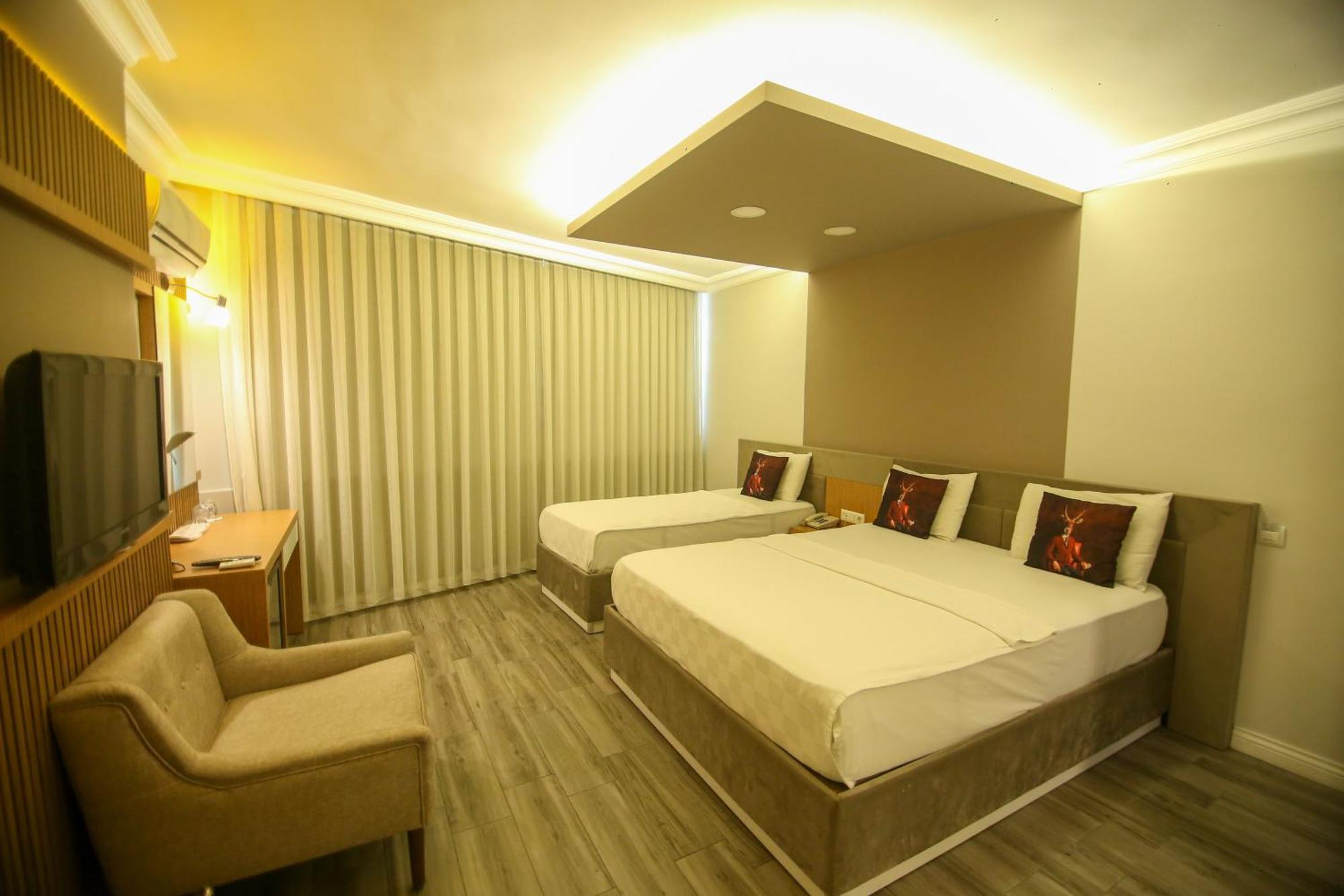 אנטליה Cevik Palace Hotel מראה חיצוני תמונה