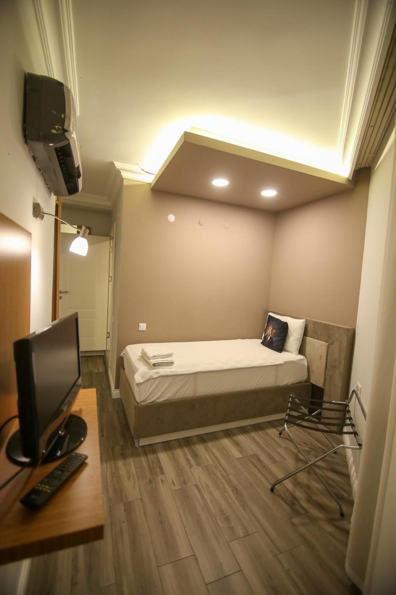 אנטליה Cevik Palace Hotel מראה חיצוני תמונה