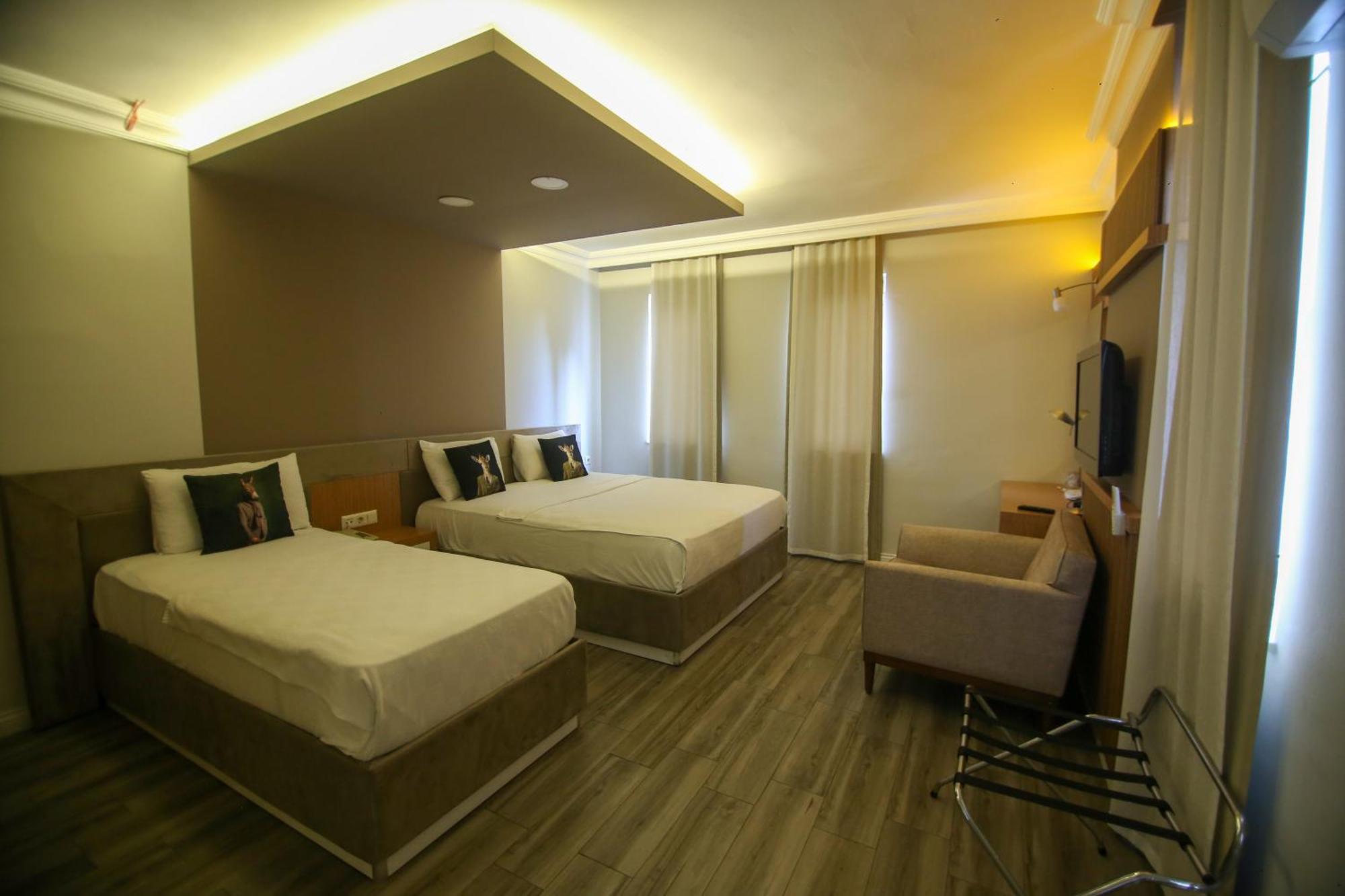אנטליה Cevik Palace Hotel מראה חיצוני תמונה