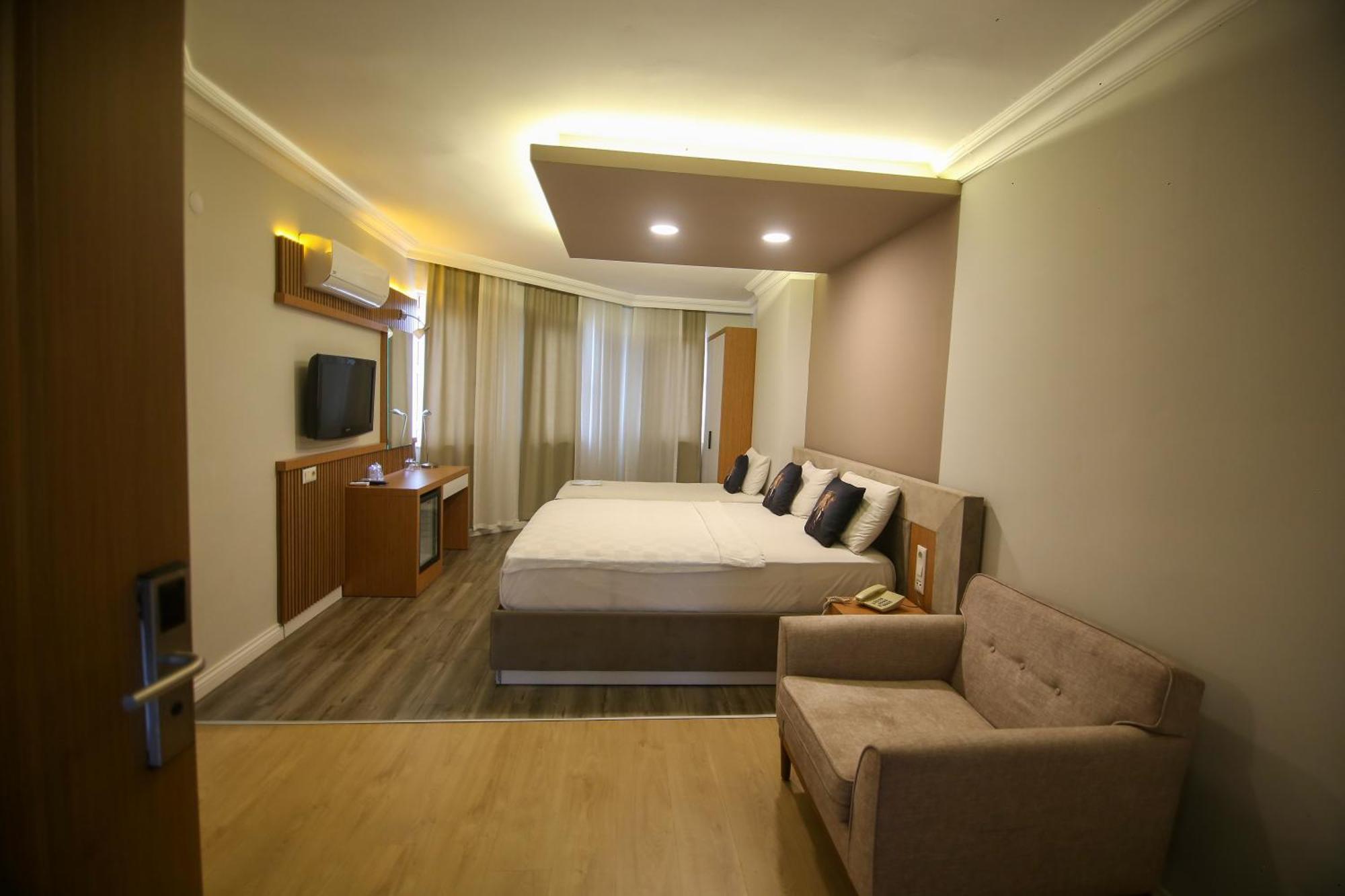 אנטליה Cevik Palace Hotel מראה חיצוני תמונה