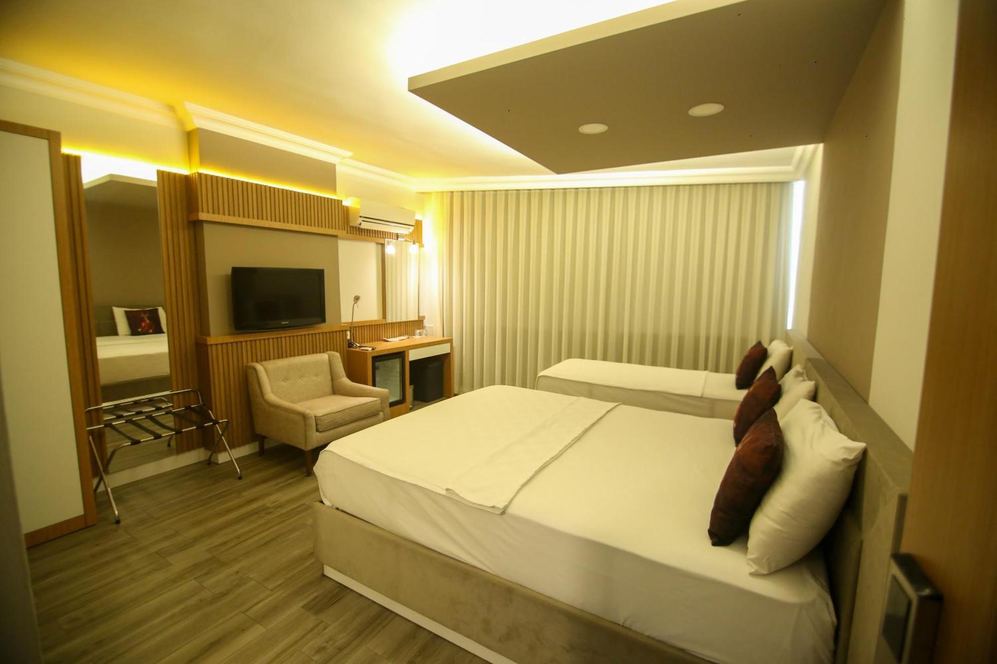 אנטליה Cevik Palace Hotel מראה חיצוני תמונה